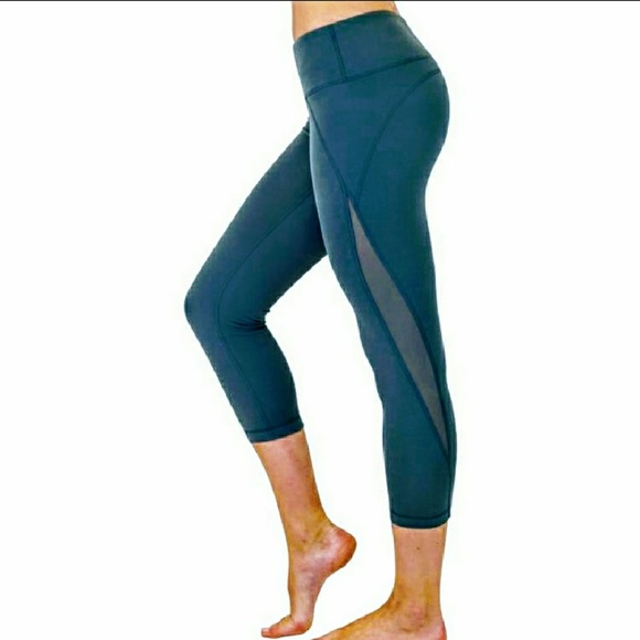 yogalicious Pants - Yogalicious Mesh Insert Capri in Bali Blue